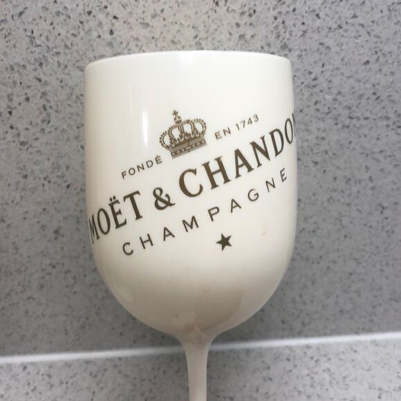 Moet Acrylic Flutes Glasses - Picture 2 of 4